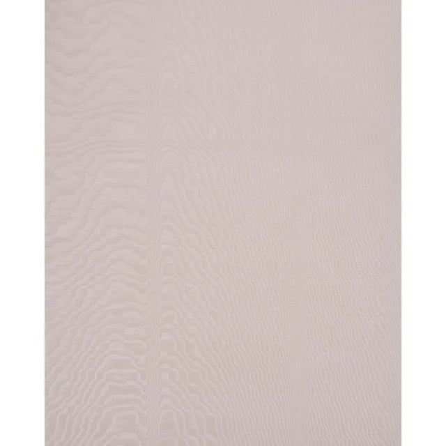 This extra-wide, paper-backed moire has a watery, irregular appearance and delicate faille weave. Luxe and lustrous, it...