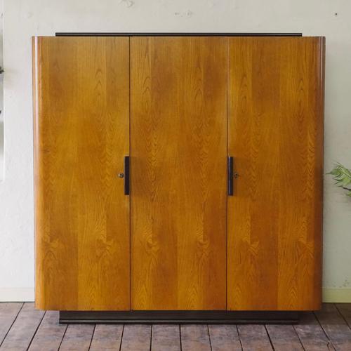 Art Deco Wardrobe with Three Doors, 1940 For Sale - Image 16 of 16
