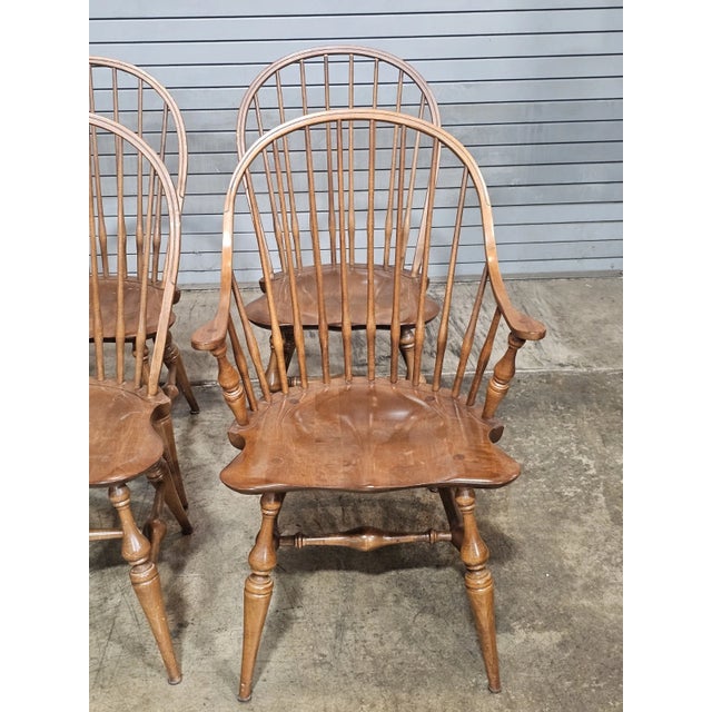 Mid 20th Century Set of 6 e.r. Buck Solid Maple Bow Back Side Windsor Chairs Made Massachussett For Sale In Cleveland - Image 6 of 12