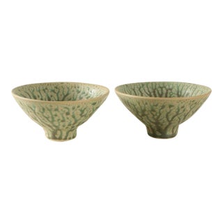 Japanese Ceramic Bowl With Kiln-Transformed Veined Patterns - Set of 2 For Sale