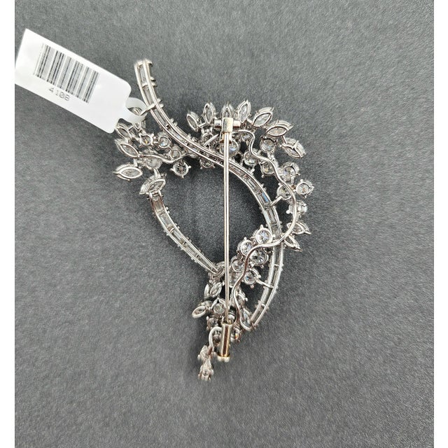 Metal Antique 10.00 Ct Platinum Brooch For Sale - Image 7 of 9