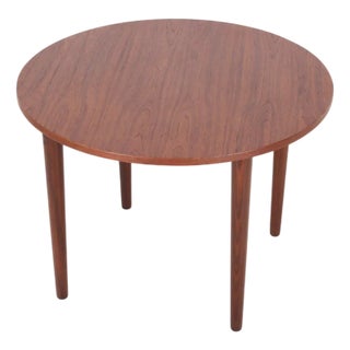 Danish No. 31 Round Coffee Table in Teak from Winge Møbler, 1960s For Sale