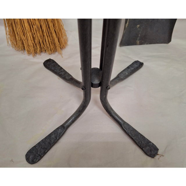 20th Century Forged and Hammered Iron Fireplace Stand With Tools Set For Sale - Image 11 of 14