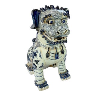 24" Nanking Blue White Porcelain Chinese Temple Guardian Lion Foo Dog Sheshi, Canonbury For Sale