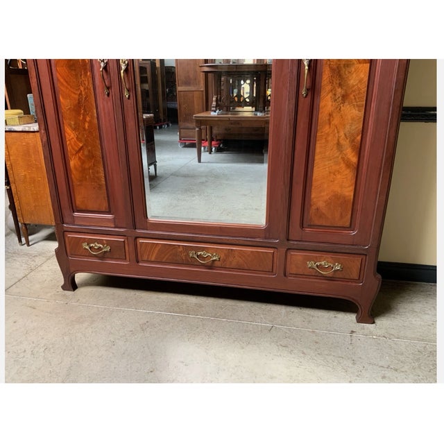 Antique Art Nouveau Wardrobe from École Nancy, 1910 For Sale - Image 10 of 11