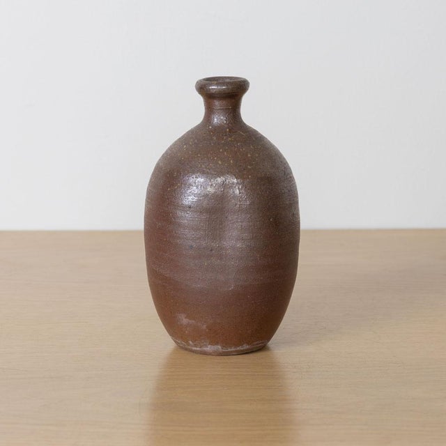 1960s Japanese Bizen Stoneware Vessel For Sale - Image 4 of 9