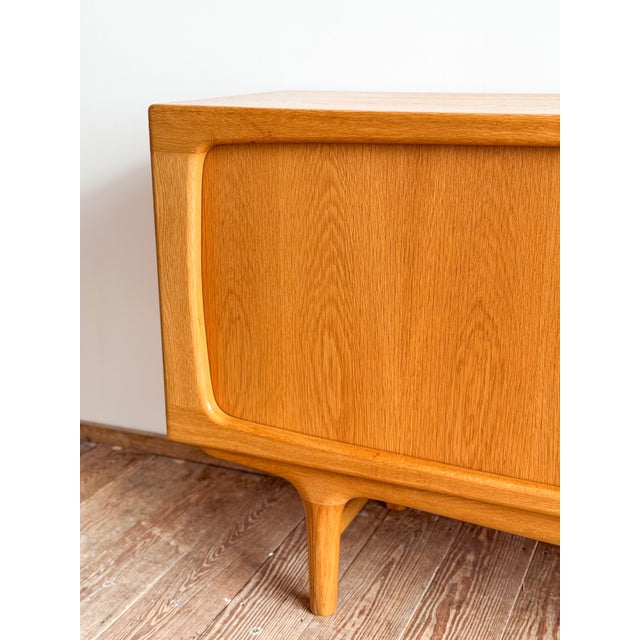 Model 240 Sideboard in Oak Wood by Johannes Andersen for Silkeborg Møbelfabrik, Denmark, 1960s For Sale - Image 13 of 16
