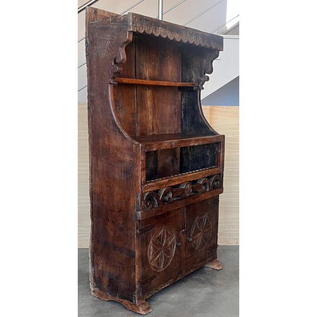 19th Century Cupboard or Cabinet, Walnut, Castillian Influence, Spain, Restored For Sale In Miami - Image 6 of 18