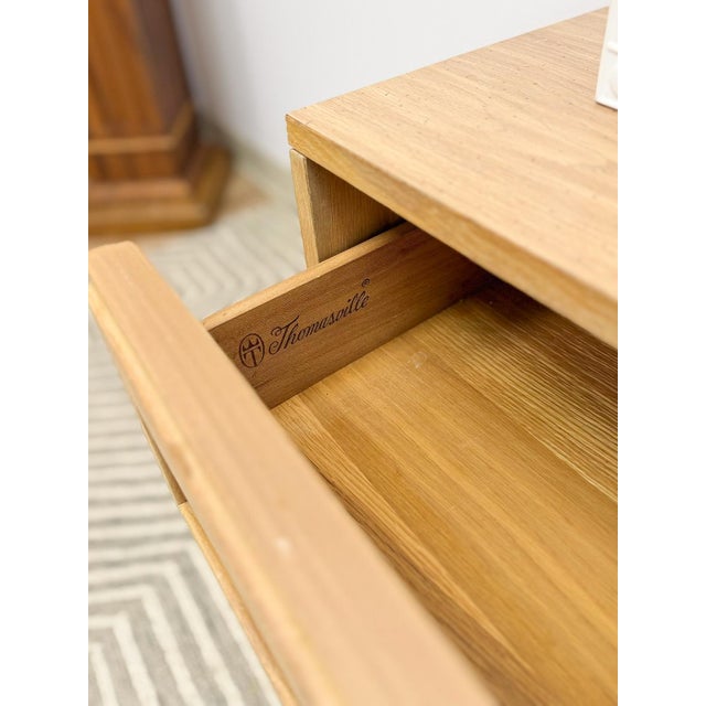 Mid 20th Century Thomasville Blonde Oak Nightstands Pair of Vintage Drawers Storage For Sale - Image 14 of 17