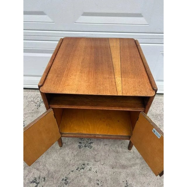 1960s Mid Century Modern End Table/Side Table.. For Sale - Image 9 of 11