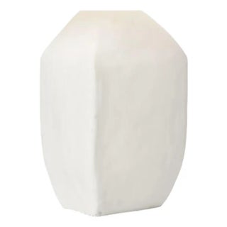 Hable by Visual Comfort Studio Hable Sybert Table Lamp in Matte White Ceramic For Sale