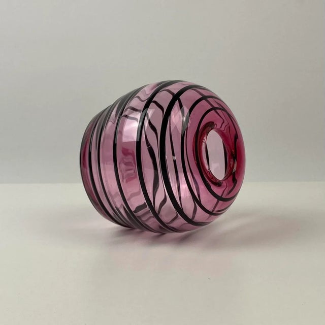 Abstract 94 John Hamon Miller Glass Swirl Bud Vase For Sale - Image 3 of 13