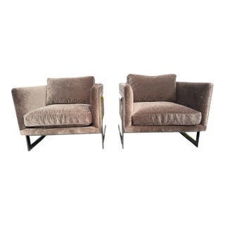 Late 20th Century Pair of Thayer Coggin Lounge Chairs by Milo Baughman – Later Production For Sale