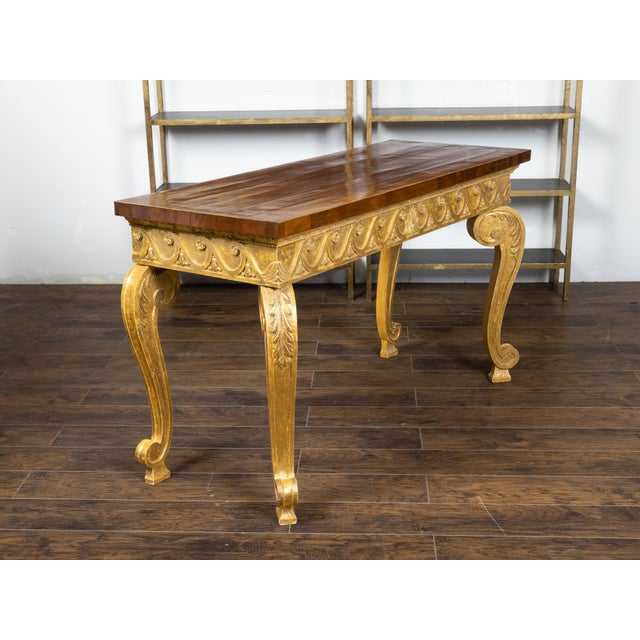 English 1800s Giltwood Console Table with Mahogany Top and Vitruvian Scrolls For Sale - Image 4 of 12