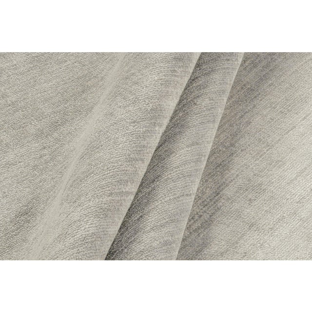 2010s Rug & Kilim’s Plain Modern Rug in Solid Silver and Off-White Tone-on-Tone For Sale - Image 5 of 6