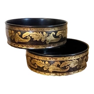 Antique Early 19th Century English Regency Black Lacquer Wine Decanter Bottle Coasters 1810 - 1820 - A Pair For Sale