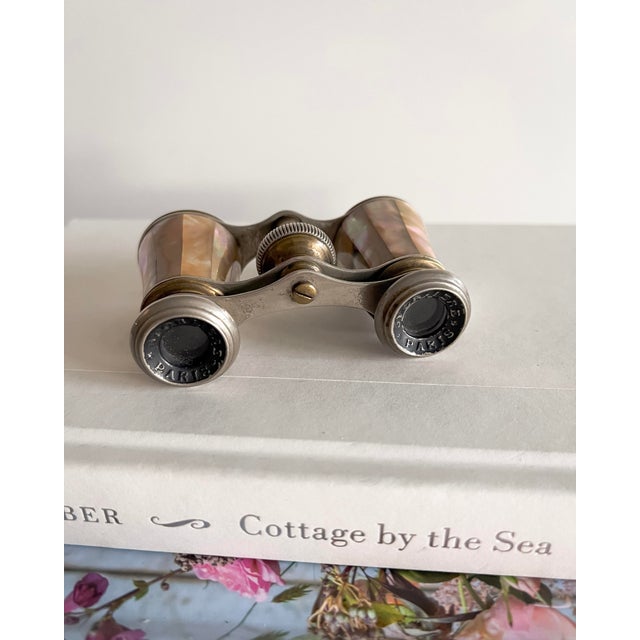 Early 20th Century Early 20th Century French Sportiere Mother-of-Pearl Opera Glasses, Paris For Sale - Image 5 of 11