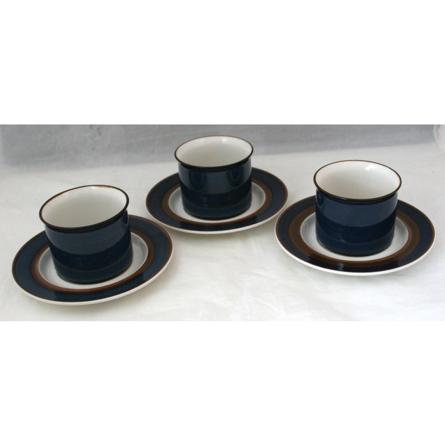 Vintage Haniwa Ranmaru Stoneware Cups & Saucers Blue and White Capri Pattern - 6 pcs For Sale - Image 4 of 11