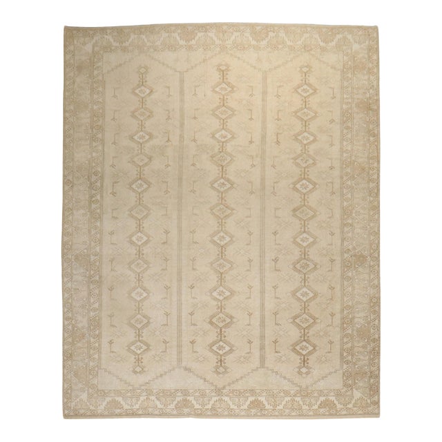 Mid 20th Century Turkish Anatolian Rug - 8'11" x 12' For Sale