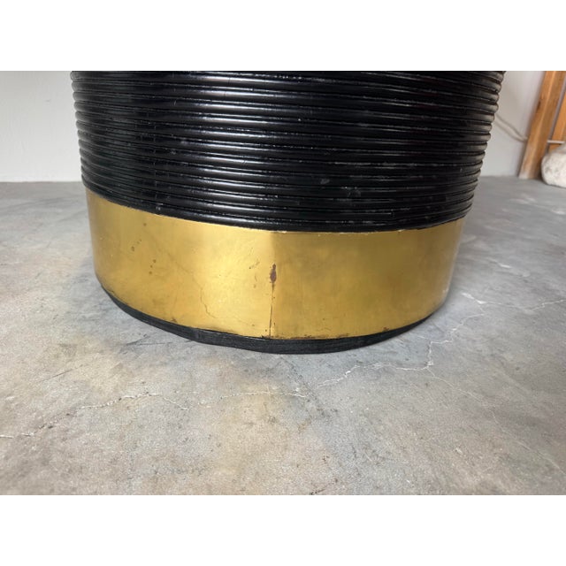 1970s 1970s Gabriella Crespi–Style Black Painted Pencil Reed Rattan Round Dining Table With Brass Base For Sale - Image 5 of 12