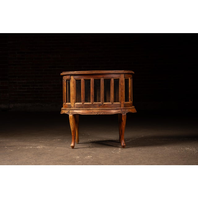 Early 20th Century Antique Oak and Glass Serpentine Curio Cabinet For Sale - Image 5 of 12