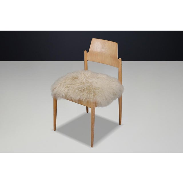 Gold 1 of 100+ SE 119 Dining Chairs in Tibetan Ecru Sheepskin attributed to Egon Eiermann, 1950s For Sale - Image 8 of 10