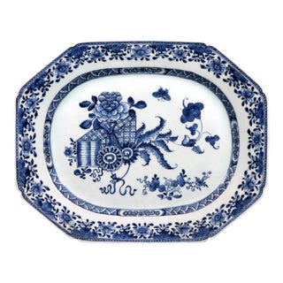 Chinese Export Blue and White Octagonal Porcelain Platter With Scholar's Scrolls, Circa 1770 For Sale