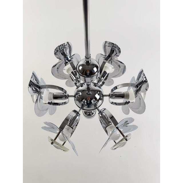 Space Age Chrome Chandelier in Crystal Glass Optic Lens by Oscar Torlasco, 1970s For Sale - Image 9 of 18