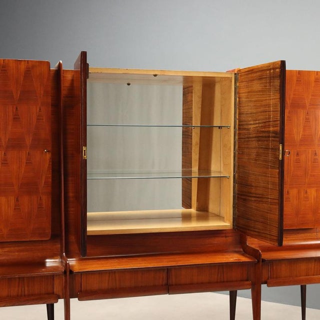 Italian Cabinet in Refined Veneer and Glass, 1950s For Sale - Image 4 of 11