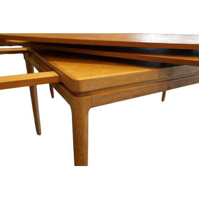 Johannes Andersen Oak Dining Table by Johannes Andersen for Chr. Linnebergs Møbelfabrik, 1960s For Sale - Image 4 of 9