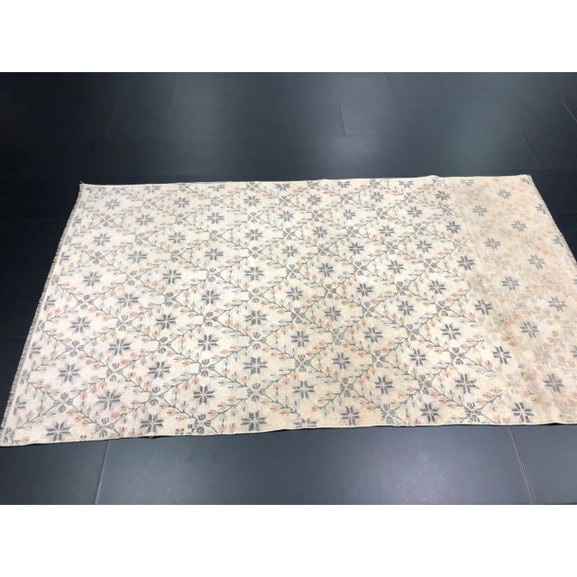 1960s Home Turkish Oushak Handmade Beige Rug For Sale In Phoenix - Image 6 of 11