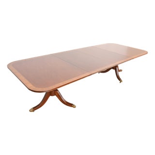 Henredon Georgian Banded Mahogany Double Pedestal Extension Dining Table, Newly Refinished For Sale