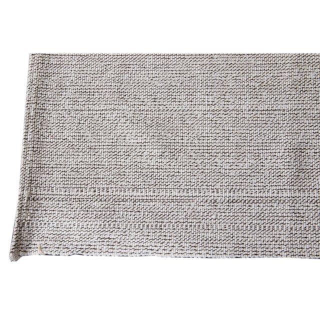 Textile Ivory and Gray Contemporary Flatweave Wool Rug 7 X 9 For Sale - Image 7 of 12