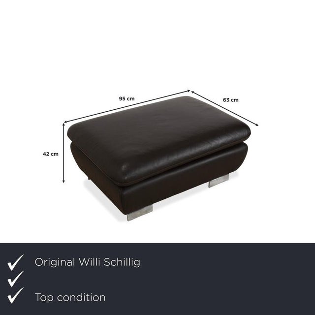 This ottoman from Willi Schillig adds a practical yet elegant element to your living space. Its style perfectly...