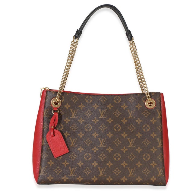 Item #: 154557 Interior Material: Microfiber MSRP: 2,620 Features Interior: Three gussets. One zip compartments. Two slip...