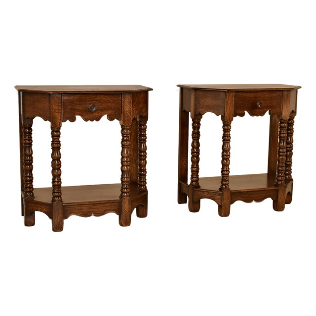 Pair of Edwardian English Oak Side Tables, Circa 1900 For Sale
