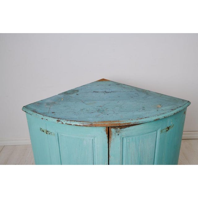 18th Century Antique Gustavian Corner Sideboard in Pine, 1790 For Sale - Image 5 of 8
