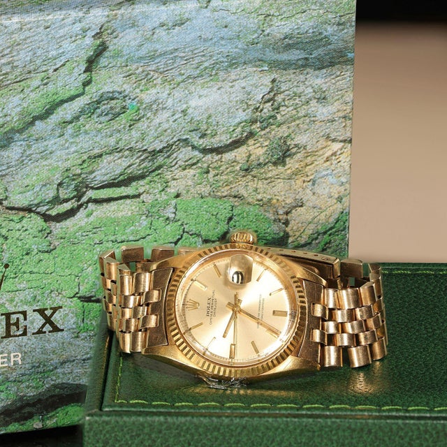 Vintage Rolex Datejust 1601 14k Yellow Gold Pie Pan Dial Jubilee Bracelet Watch For Sale - Image 15 of 15