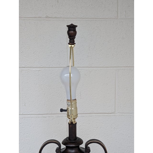 This stunning Vintage Hollywood Regency Urn Lamp brings a touch of mid-century glamour and timeless sophistication to any...