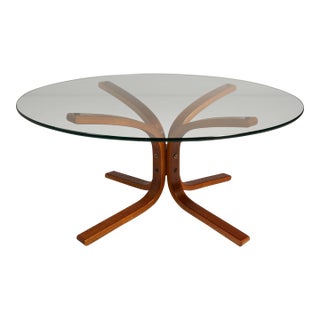 Mid-Century Scandinavian Modern "Siesta" Coffee Table W/ Glass Top Attrributed to Ingmar Relling for Westnofa, Norway, C. 1970s For Sale