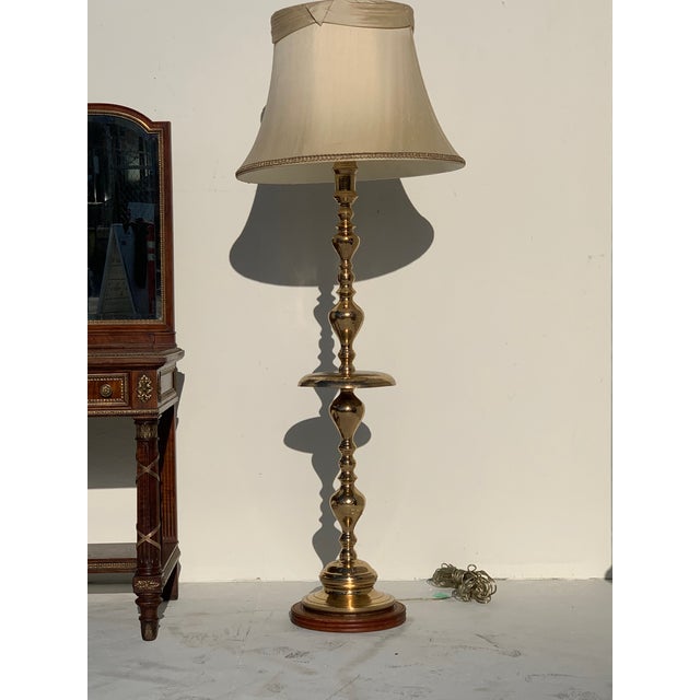 Hollywood Regency 1960s Hollywood Regency Brass Floor Lamp with Shade For Sale - Image 3 of 11