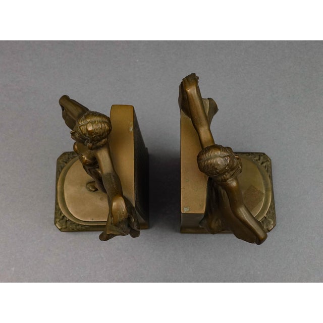Loie Fuller Dancing Girl Flapper Spelt Bronze Pair of Bookends For Sale In Miami - Image 6 of 9