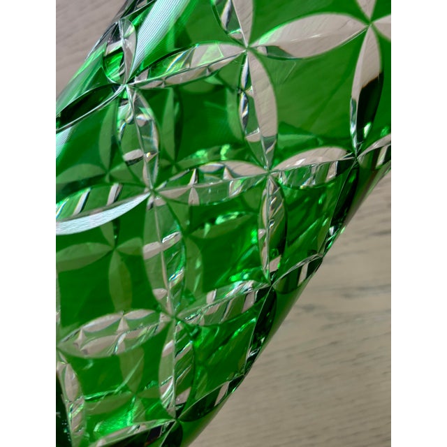 Vintage 1960s West German Cut-to-Clear Emerald Crystal Vase - 3.25 LBS For Sale In Columbus - Image 6 of 12
