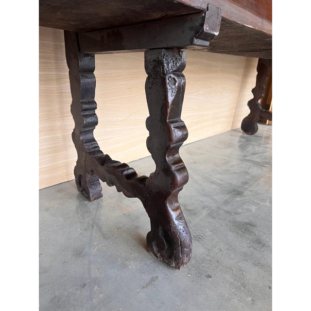 20th Century Spanish Renaissance Carved Walnut Bench Banquette "Escaño" For Sale - Image 14 of 18