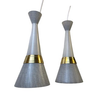 Mid-Century Italian Glass & Brass Pendant Lights attributed to Stilnovo, 1950s, Set of 2 For Sale