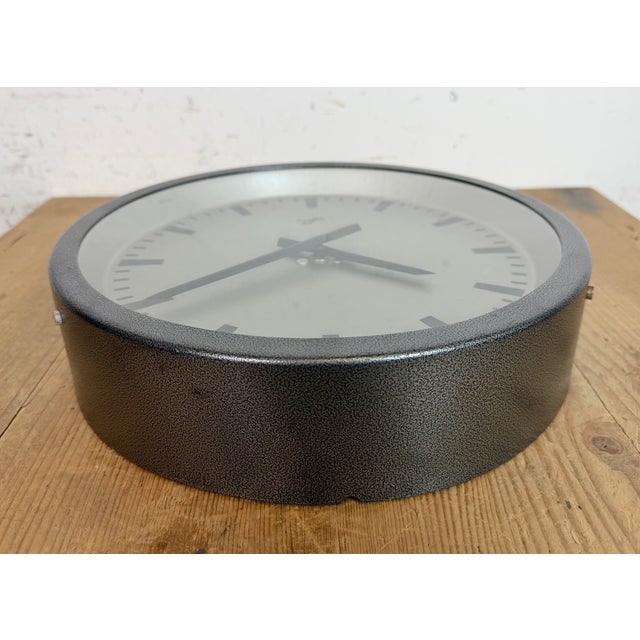 Vintage Industrial Factory Wall Clock from Elfema, 1960s For Sale - Image 12 of 17