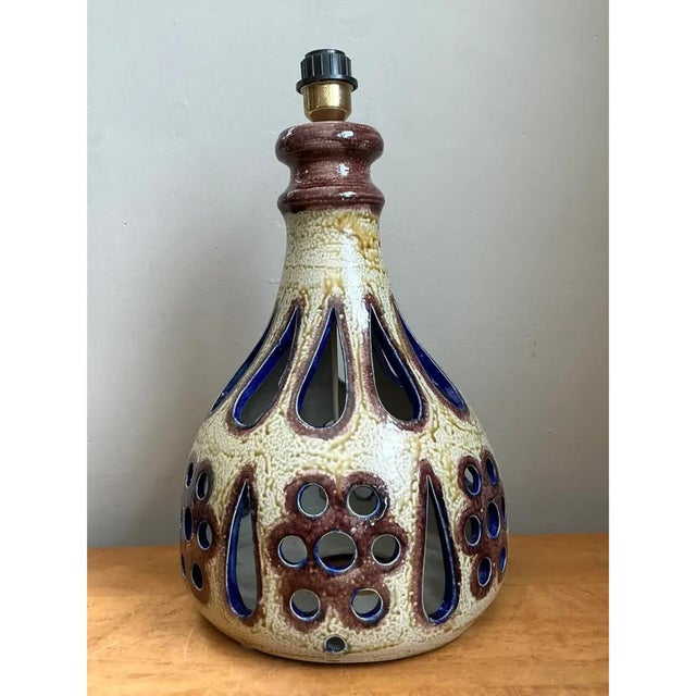 Vintage Mid-Century Modern Pierced Ceramic Table Lamp For Sale - Image 9 of 12