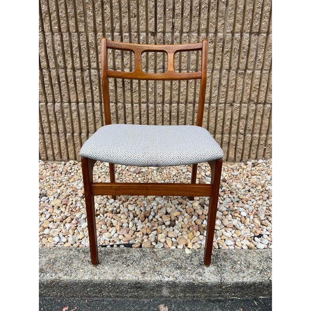 Late 20th Century D-Scan Set of Four Mid Century Teak Dining Chairs For Sale In Washington DC - Image 6 of 10