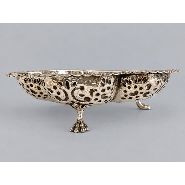 Mid 19th Century Antique Edward & John Barnard Victorian Silver Plate Rococo Footed Bowl, Circa 1860 For Sale - Image 5 of 9