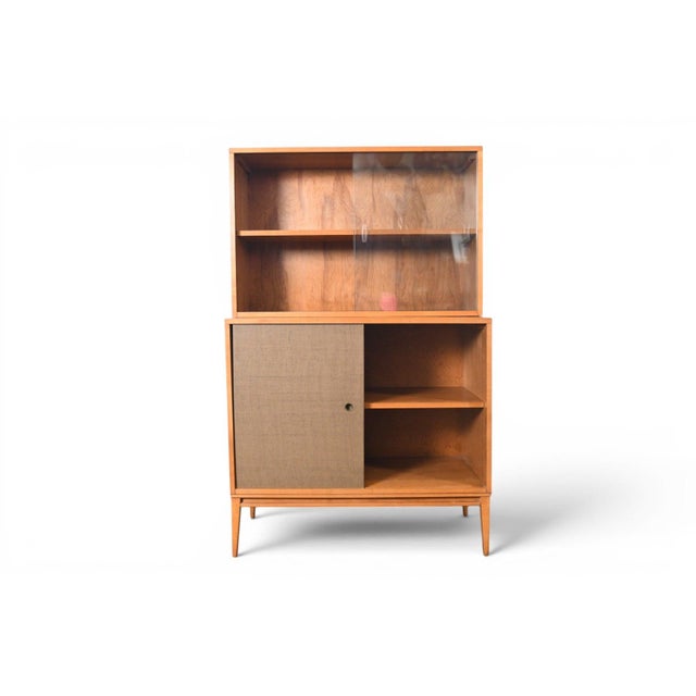 Winchendon Furniture Company Mid 20th Century Paul McCobb Model 1515-B Planner Group Credenza With Hutch For Sale - Image 4 of 13